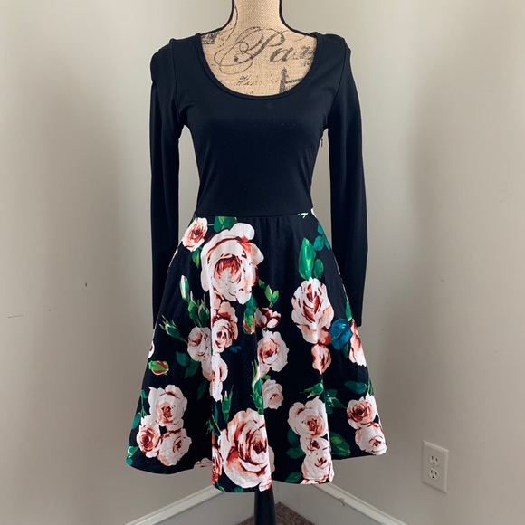 Aserlin Dresses & Skirts - Black/Floral Dress